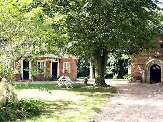Manoir De Bray