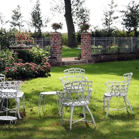 Manoir De Bray