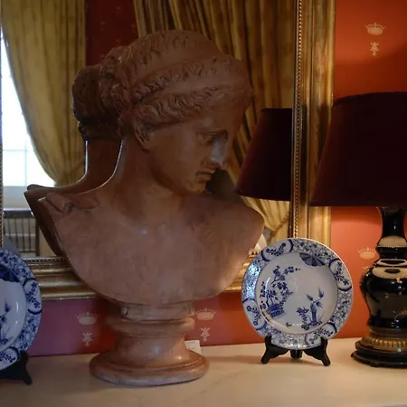 Manoir De Bray