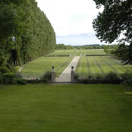 Manoir De Bray 4*