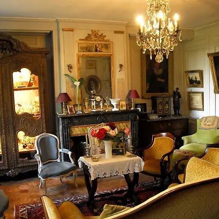 Manoir De Bray